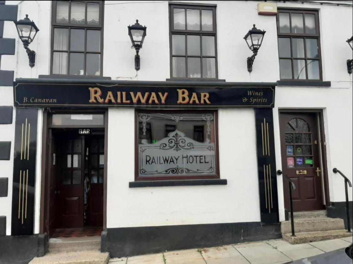 Railway Bar Apartment Poyntzpass Exterior photo